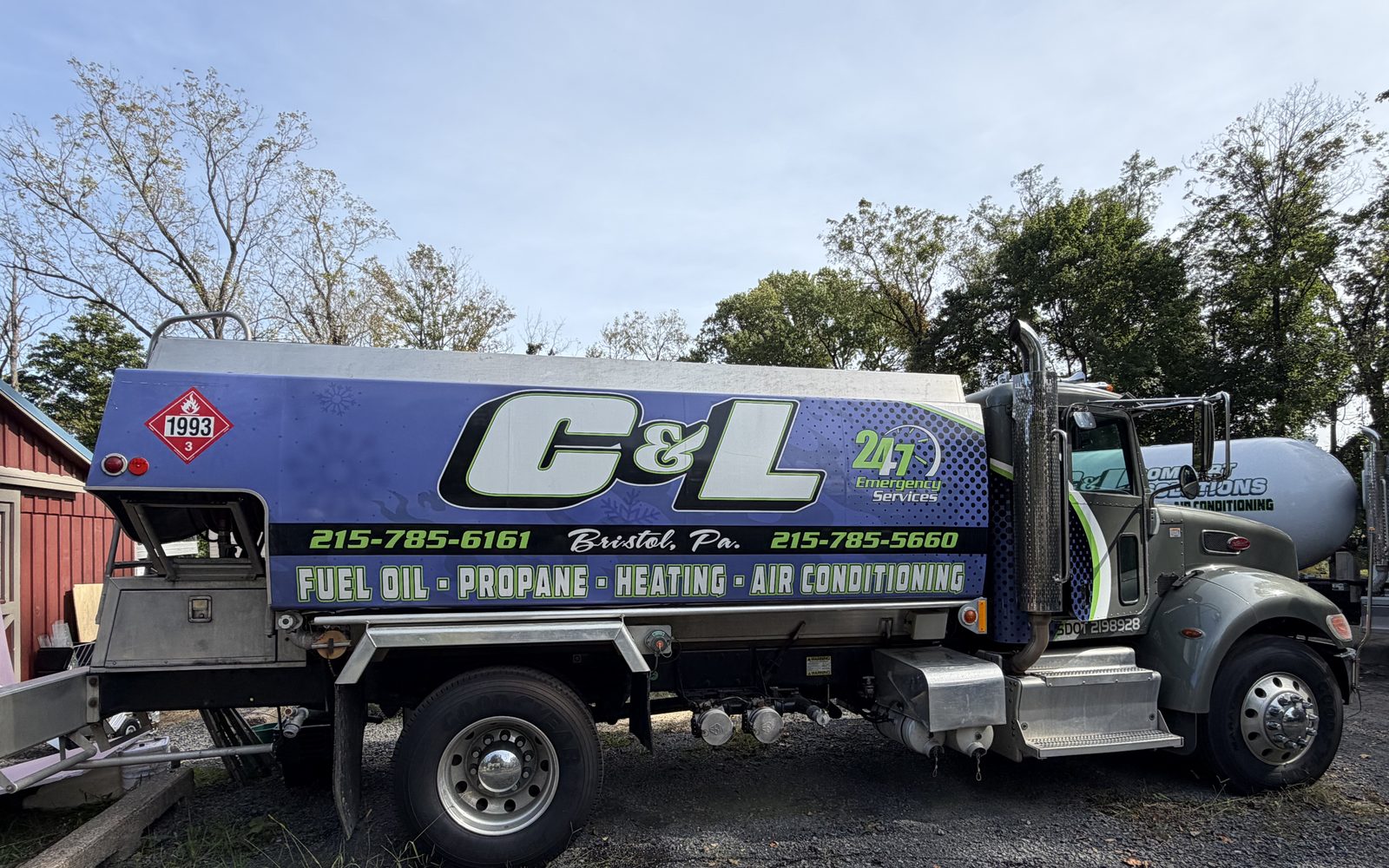 C&L Fuel Inc. oil delivery truck with its full purple C&L wrap